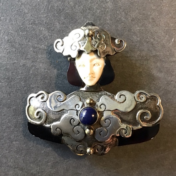 Zealandia Jewelry - Sterling Silver and Lapis Brooch